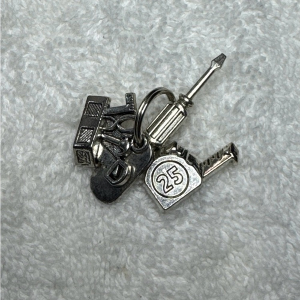 Hand Tools Keychain - Picture 2 of 4